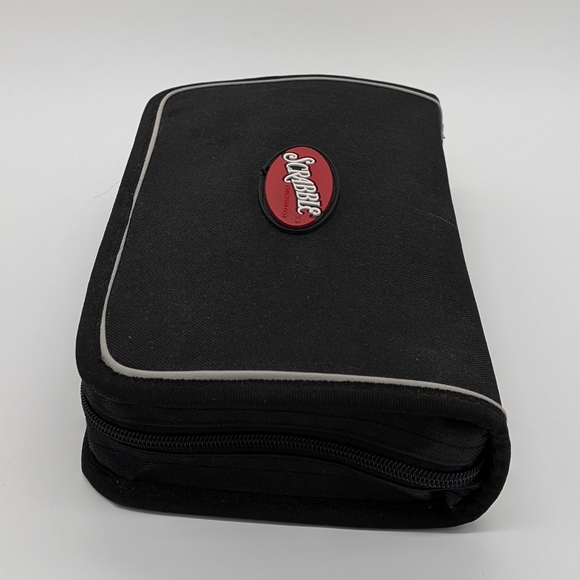 Scrabble Game Folio Edition -Play On The Go - Picture 3 of 5